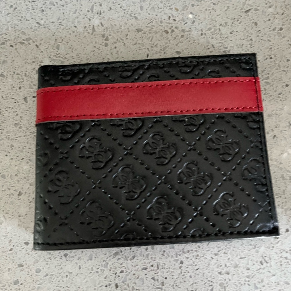 Mens guess wallet brand new never used